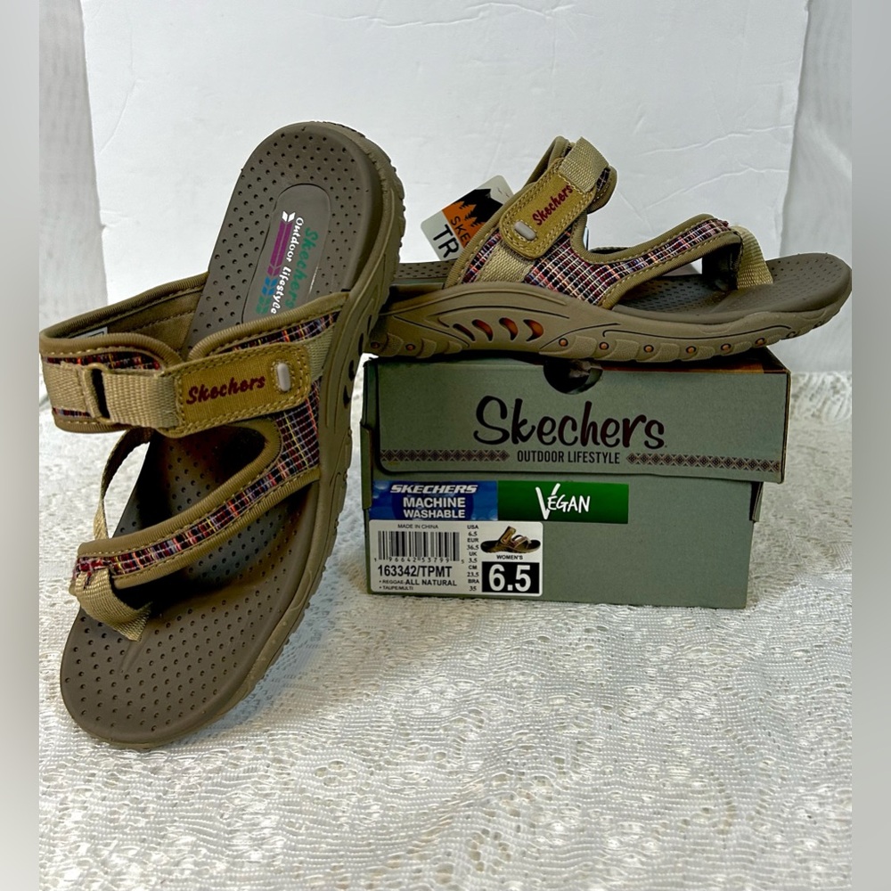 New Skechers Raggae Womens Outdoor Vegan Sandals / Size 6.5
